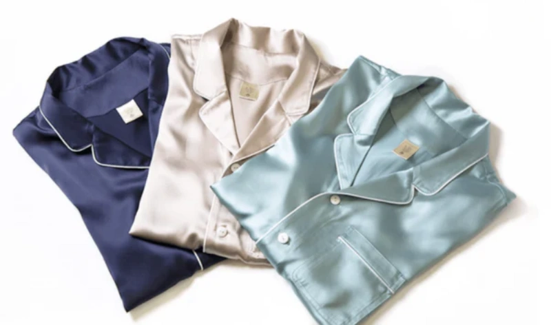how to fold silk pajamas