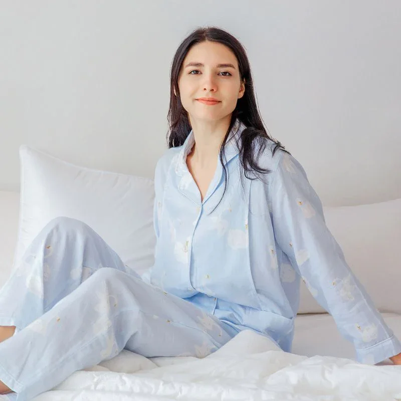 how to look cute in pajamas