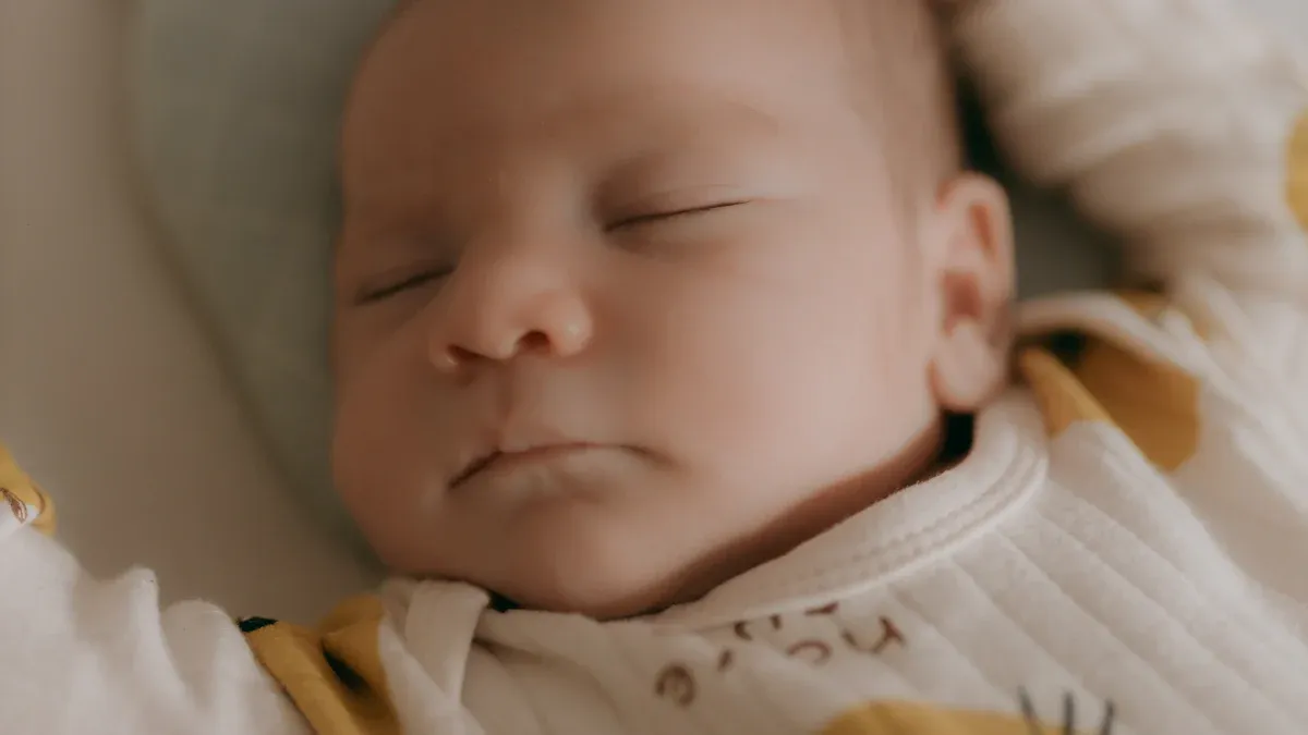 Safe Sleep Tips for Baby
