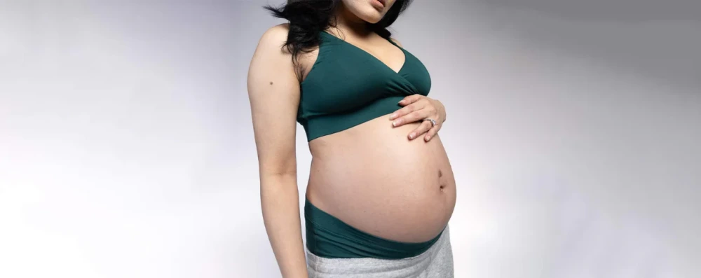 How Your Body Signals When to Stop Wearing Underwear During Pregnancy