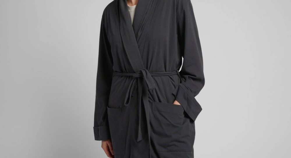 How to Wash Polyester Robe?