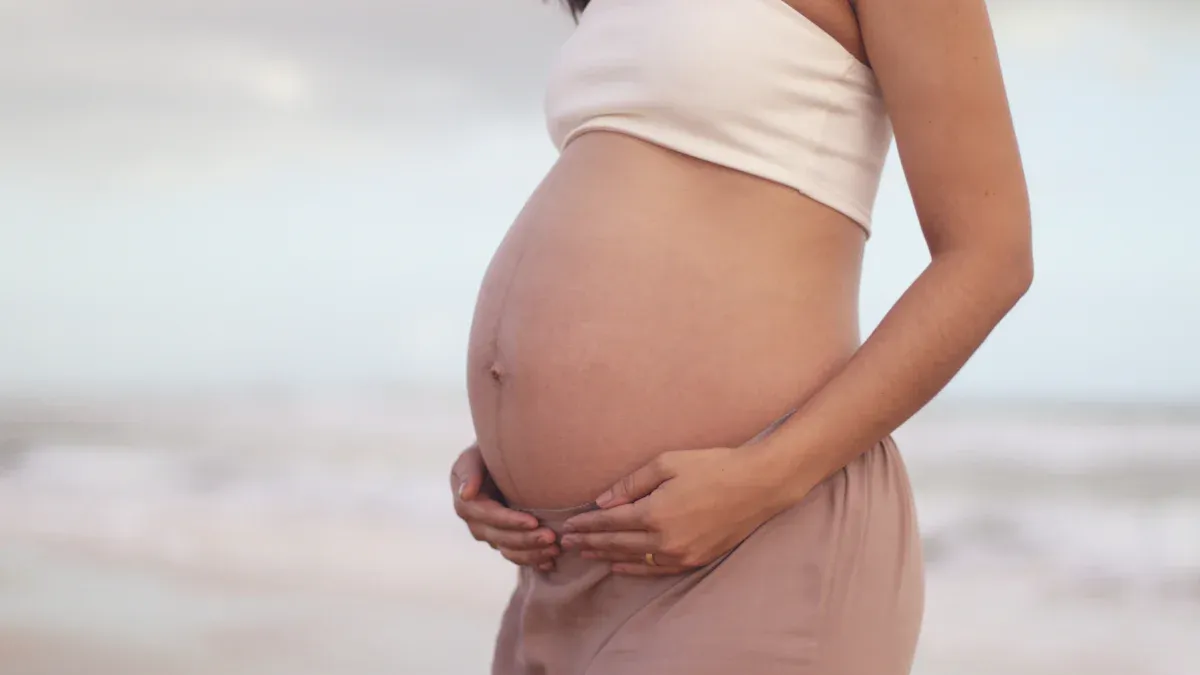 When to Stop Wearing Underwear During Pregnancy?