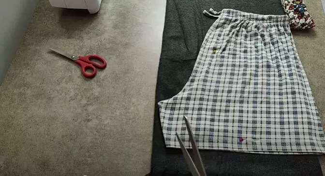 how to turn a blanket into pajamas