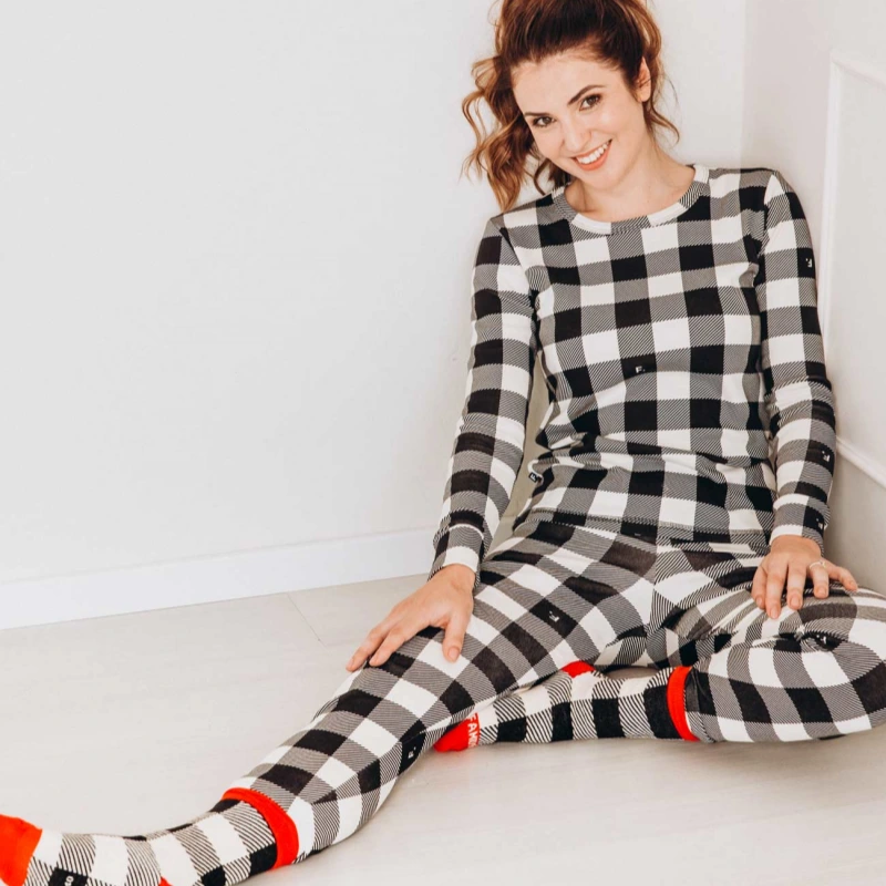 women's black and white plaid pajamas