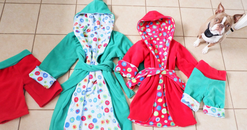 how to fold a robe with hood
