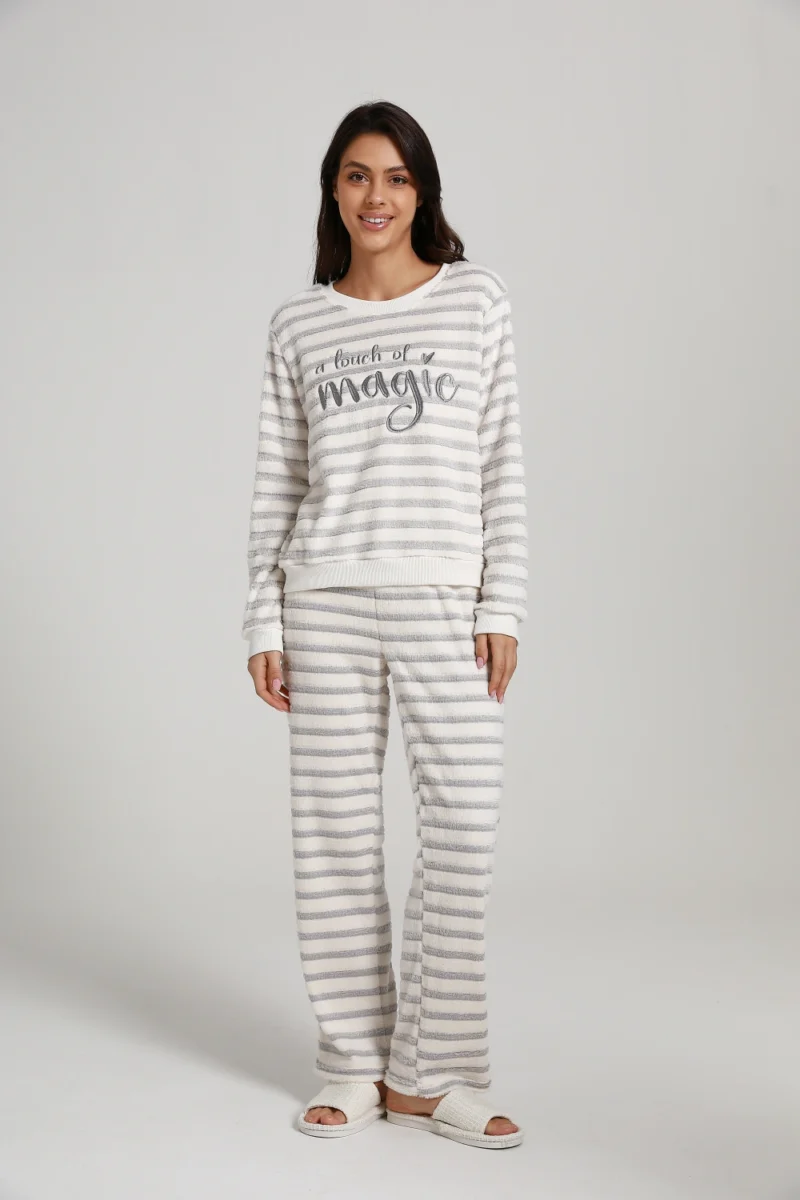 pyjama en velours corail